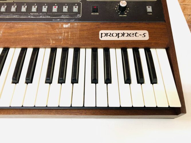 MODEL1000-3