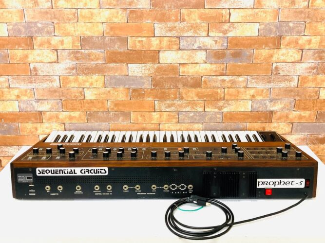 MODEL1000-4