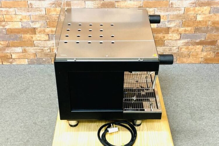 Zoe Compact-2
